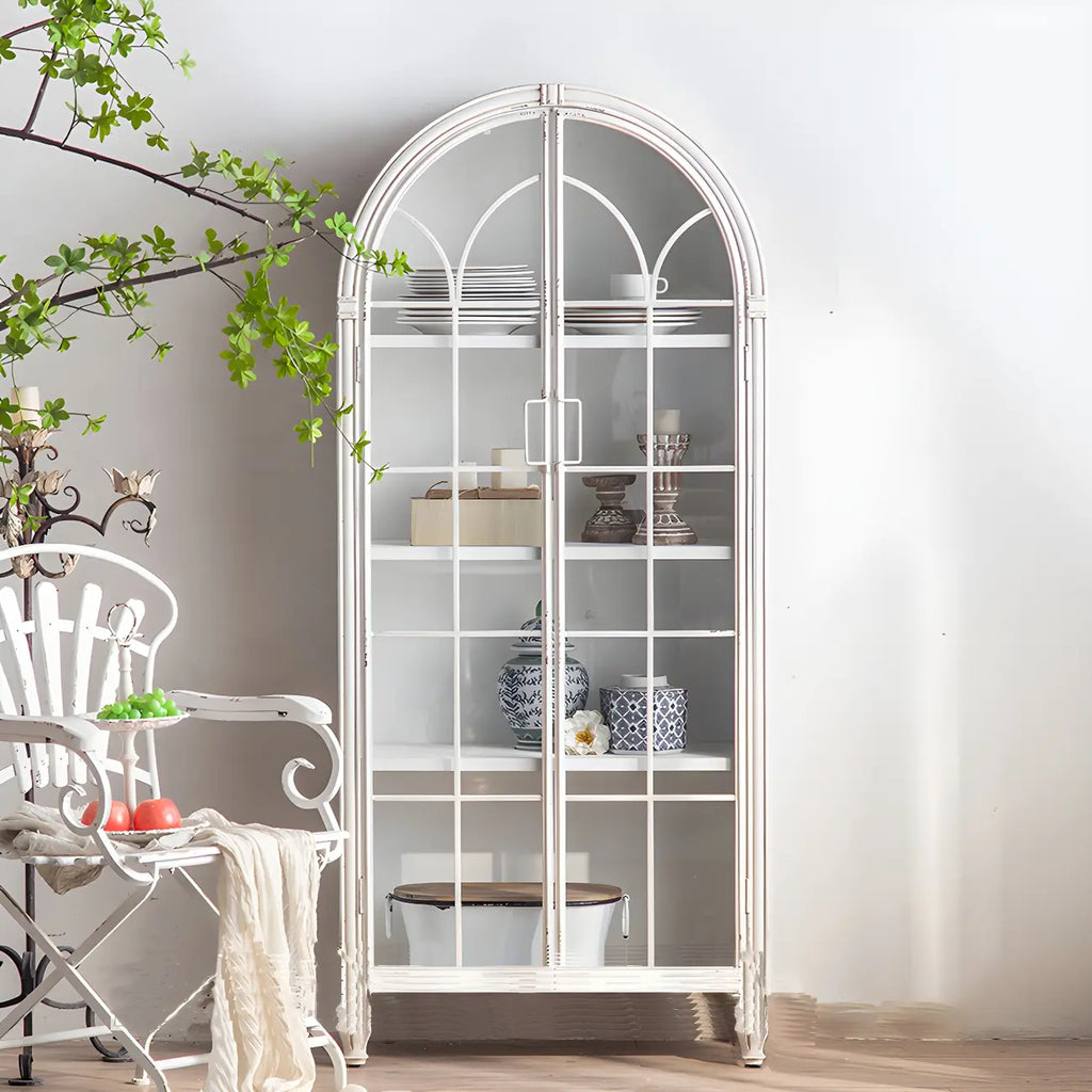 Vitrine classique en bois brun courbé avec porte vitrée