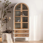 Vitrine classique en bois brun courbé avec porte vitrée
