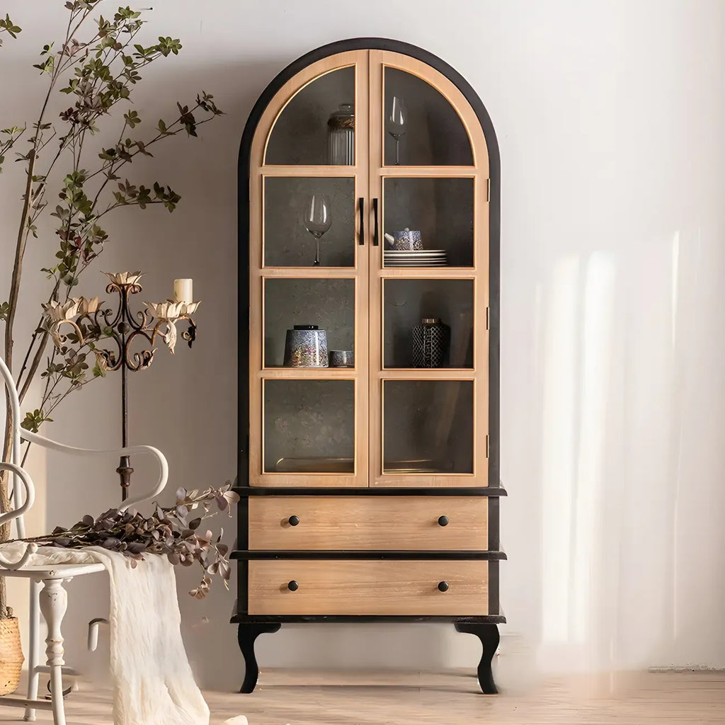 Vitrine classique en bois brun courbé avec porte vitrée