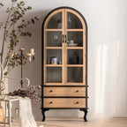 Vitrine classique en bois brun courbé avec porte vitrée