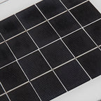 Élégants lampadaires solaires cubiques en métal noir pour l'extérieur