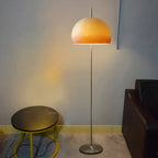 Lampadaire contemporain avec dôme en verre orange ambré