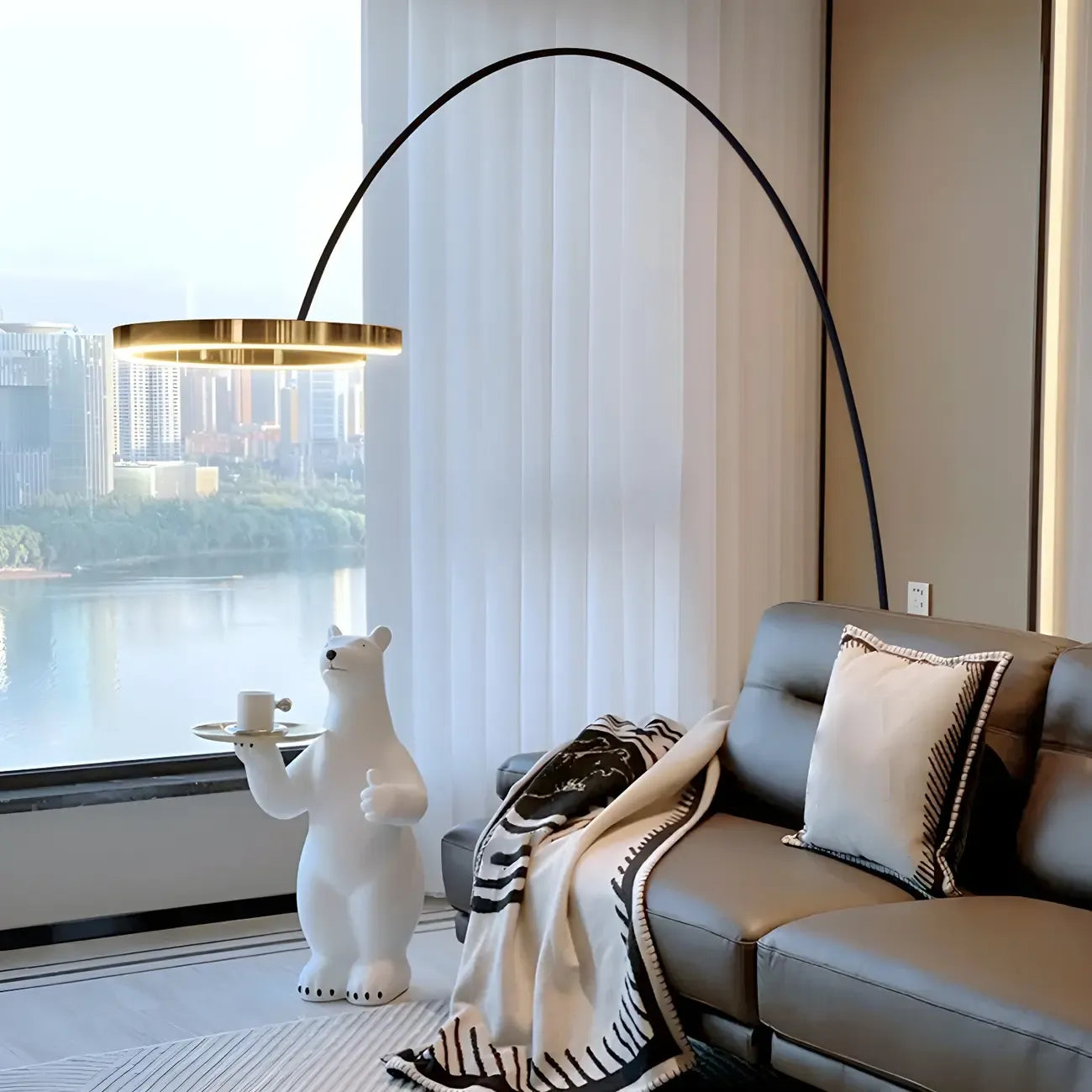 Lampadaire LED arqué doré avec anneau métallique et variateur,