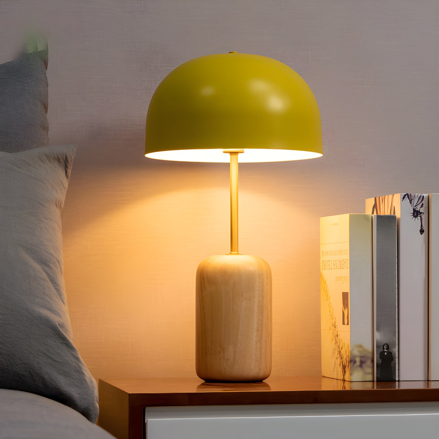 Lampe de chevet minimaliste en fer et bois en forme de dôme