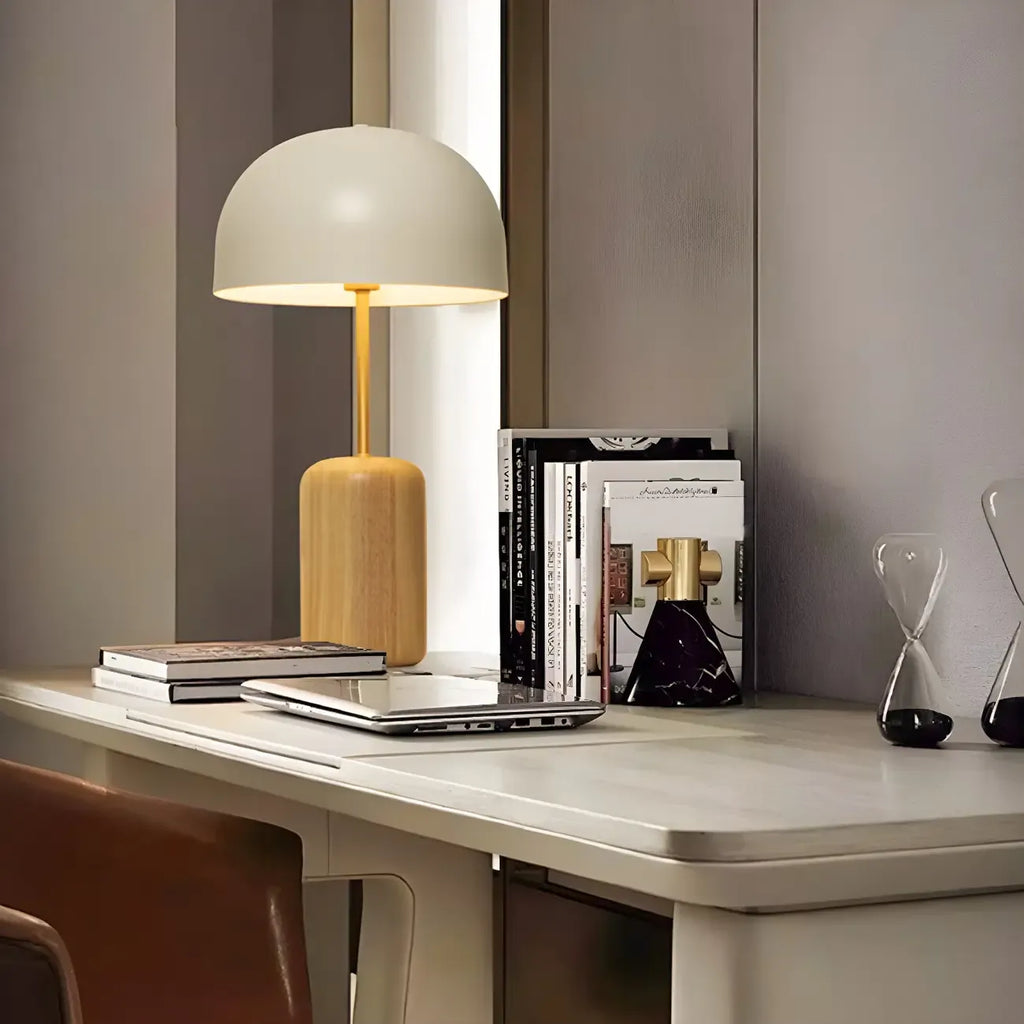 Lampe de chevet minimaliste en fer et bois en forme de dôme