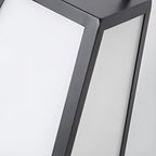 Lampe de poteau conique en métal noir avec poignée
