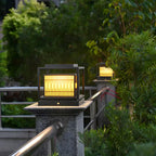 Lampes solaires rectangulaires en métal noir à lumière chaude pour poteaux extérieurs