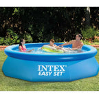 Piscine gonflable hors-sol Intex 10 x 30' et système de pompe de filtration à cartouche
