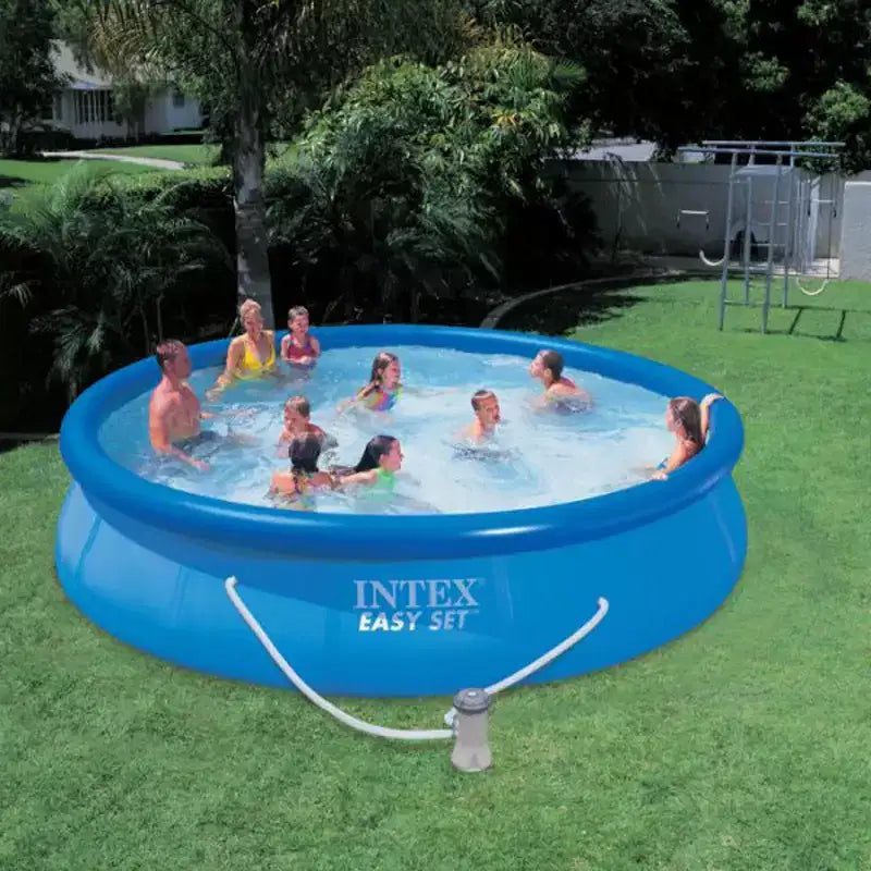 Piscine Intex 3,66 m x 76 cm et pompe de filtration à cartouche Intex 2 m³/h