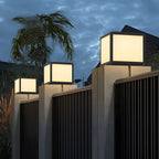 Lampes solaires d'extérieur cubiques en métal noir