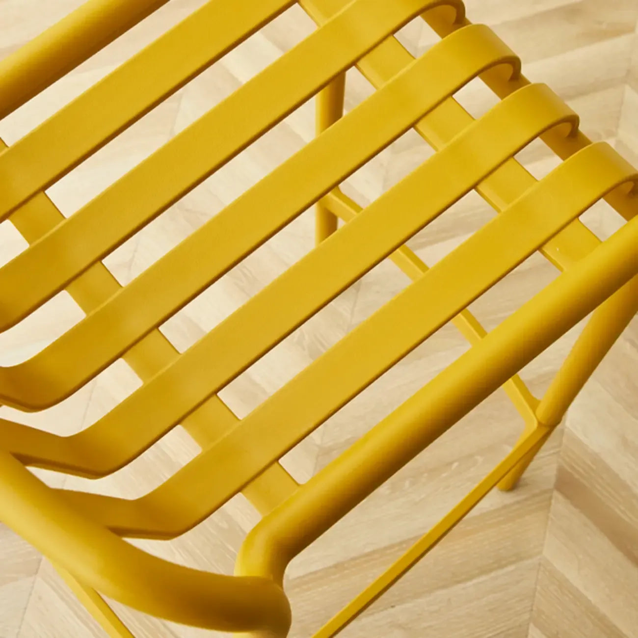 Tabouret de bar minimaliste en plastique pour intérieur et extérieur