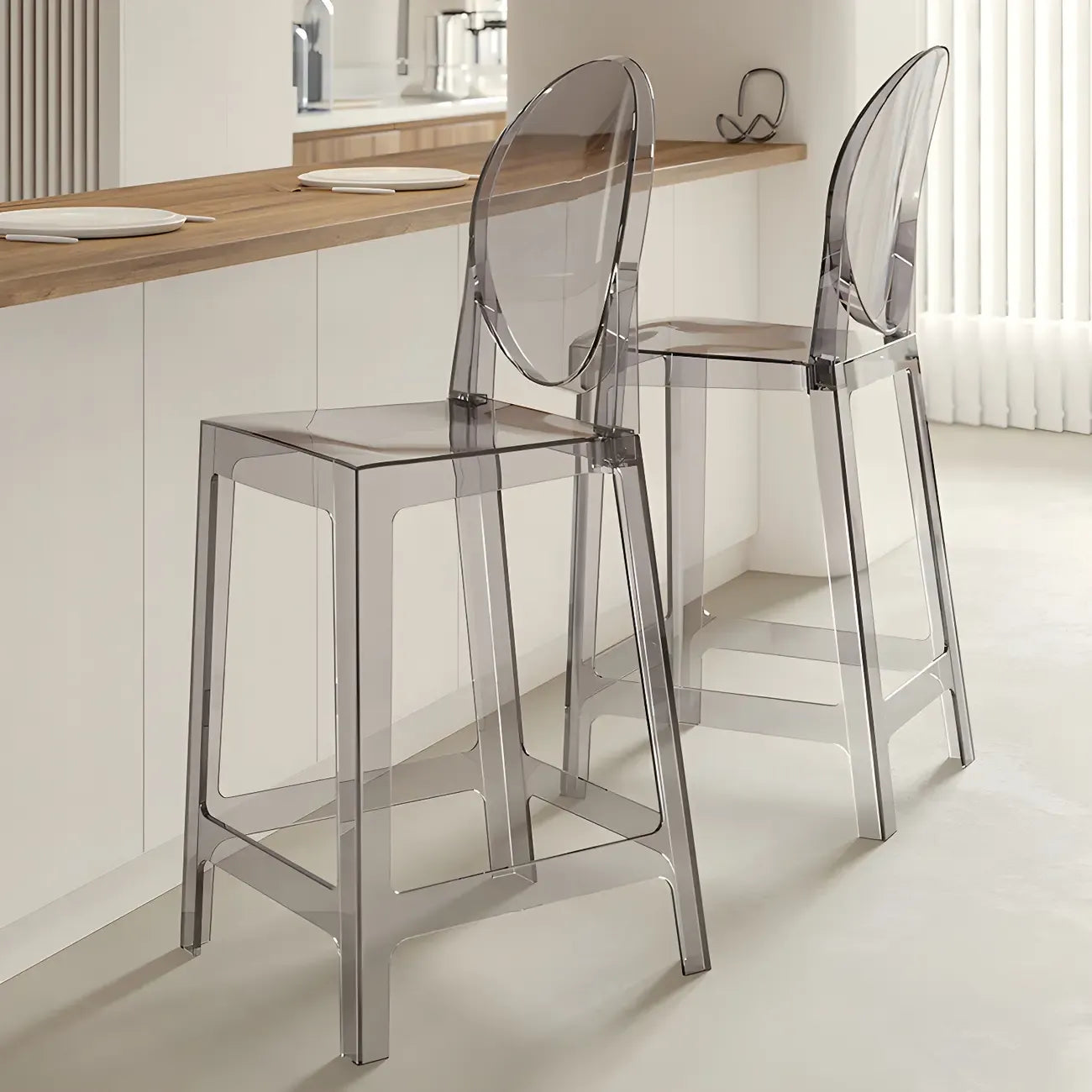 Tabouret de bar moderne en acrylique lisse et élégant avec dossier circulaire