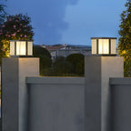 Lampadaires solaires carrés noirs modernes pour l'extérieur