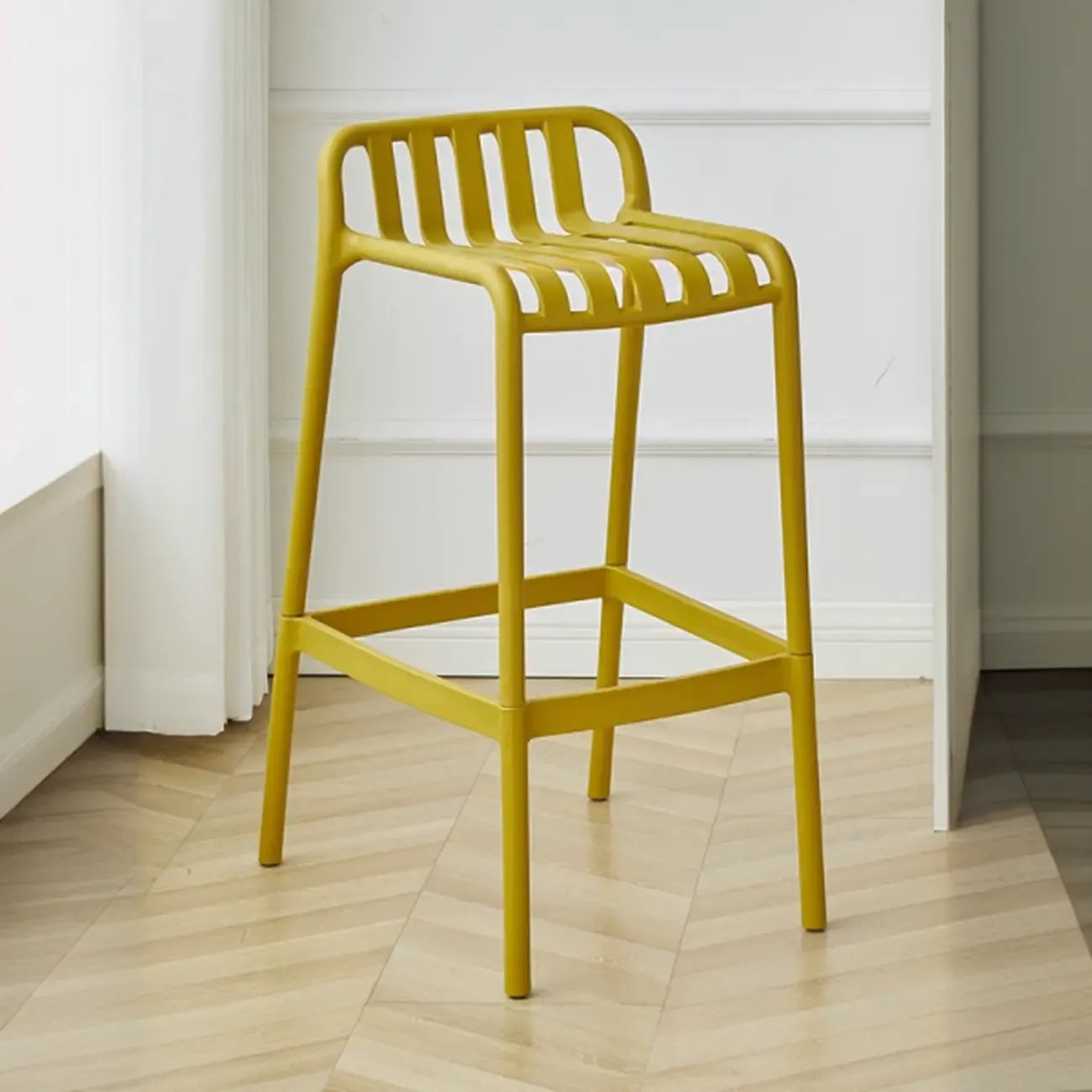 Tabouret de bar minimaliste en plastique pour intérieur et extérieur
