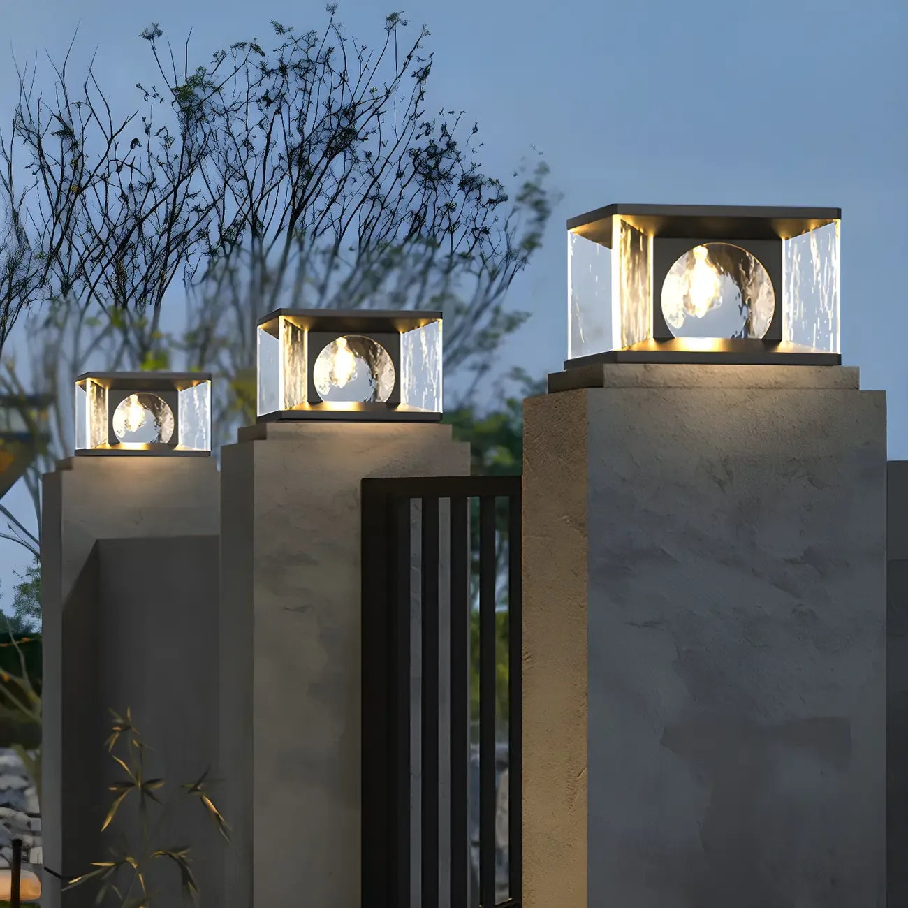 Lampe de poteau carrée en métal noir et verre transparent avec fil électrique