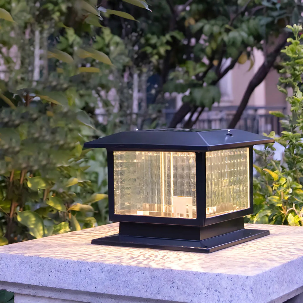 Lampe solaire extérieure carrée en métal noir et verre avec capuchon de poteau pour jardin ou cour