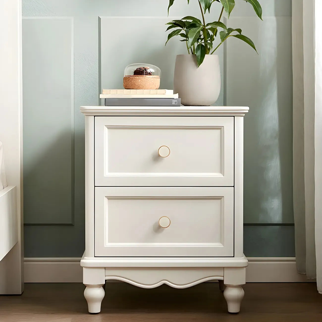 Table de chevet française en bois blanc à deux couches