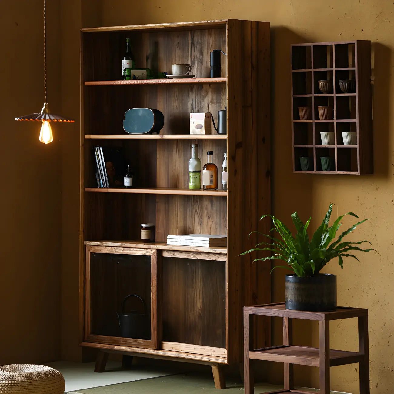 Vitrine standard à porte coulissante en bois brun et verre
