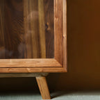 Vitrine standard à porte coulissante en bois brun et verre