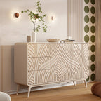 Commode glamour en bois blanc aux lignes saillantes et tiroirs à fermeture douce