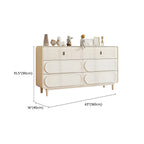 Commode classique en bois blanc avec poignées et tiroirs en métal