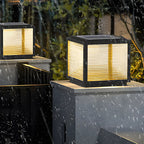 Lampes solaires d'extérieur modernes à bande noire cubique