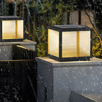 Lampes solaires d'extérieur modernes à bande noire cubique