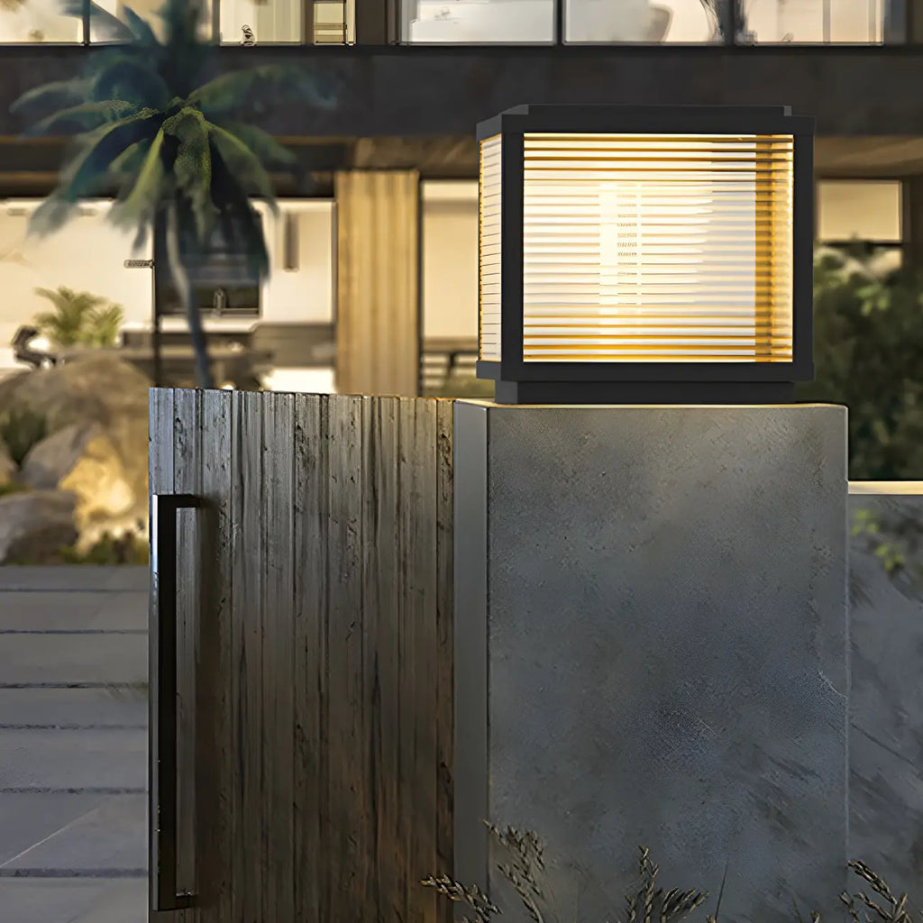 Lampes solaires d'extérieur modernes à bande noire cubique