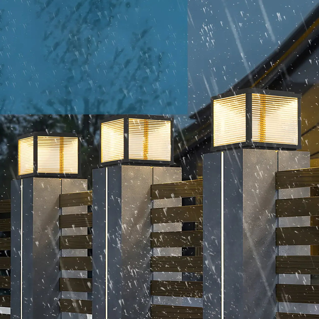 Lampes solaires d'extérieur modernes à bande noire cubique