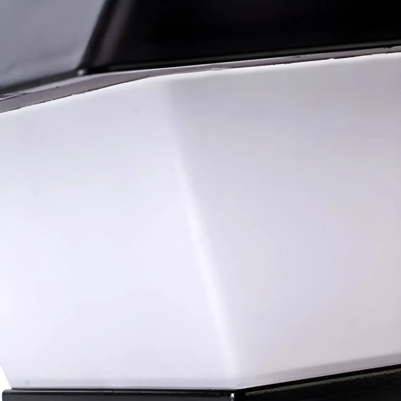 Lampadaires solaires géométriques en métal noir pour l'extérieur