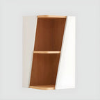 Bibliothèque d'angle artistique moderne en bois blanc