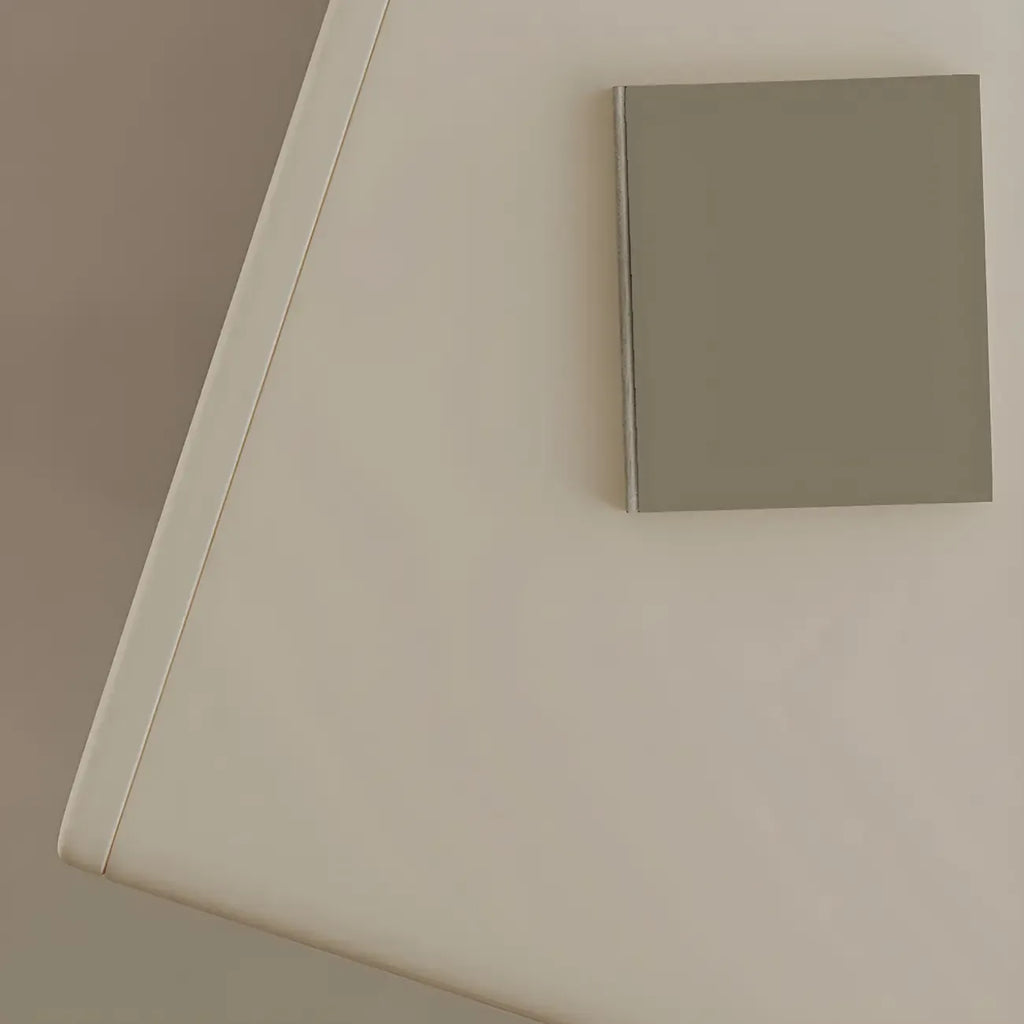 Petite table de chevet de rangement nordique blanche et noire à 3 niveaux