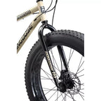 Vélo de montagne Mongoose Adult Malus 26 à pneus larges