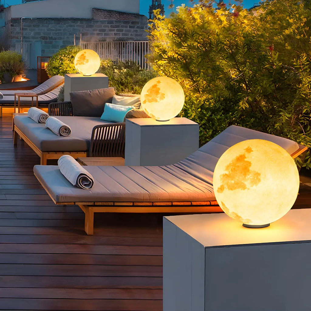 Lampe de poteau en résine à motif de globe lunaire jaune