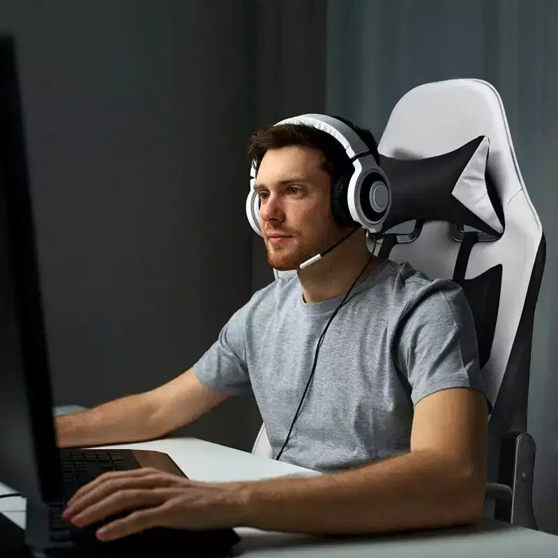 Sedia da gaming massaggiante Costway Sedia da ufficio reclinabile con poggiapiedi, bianca