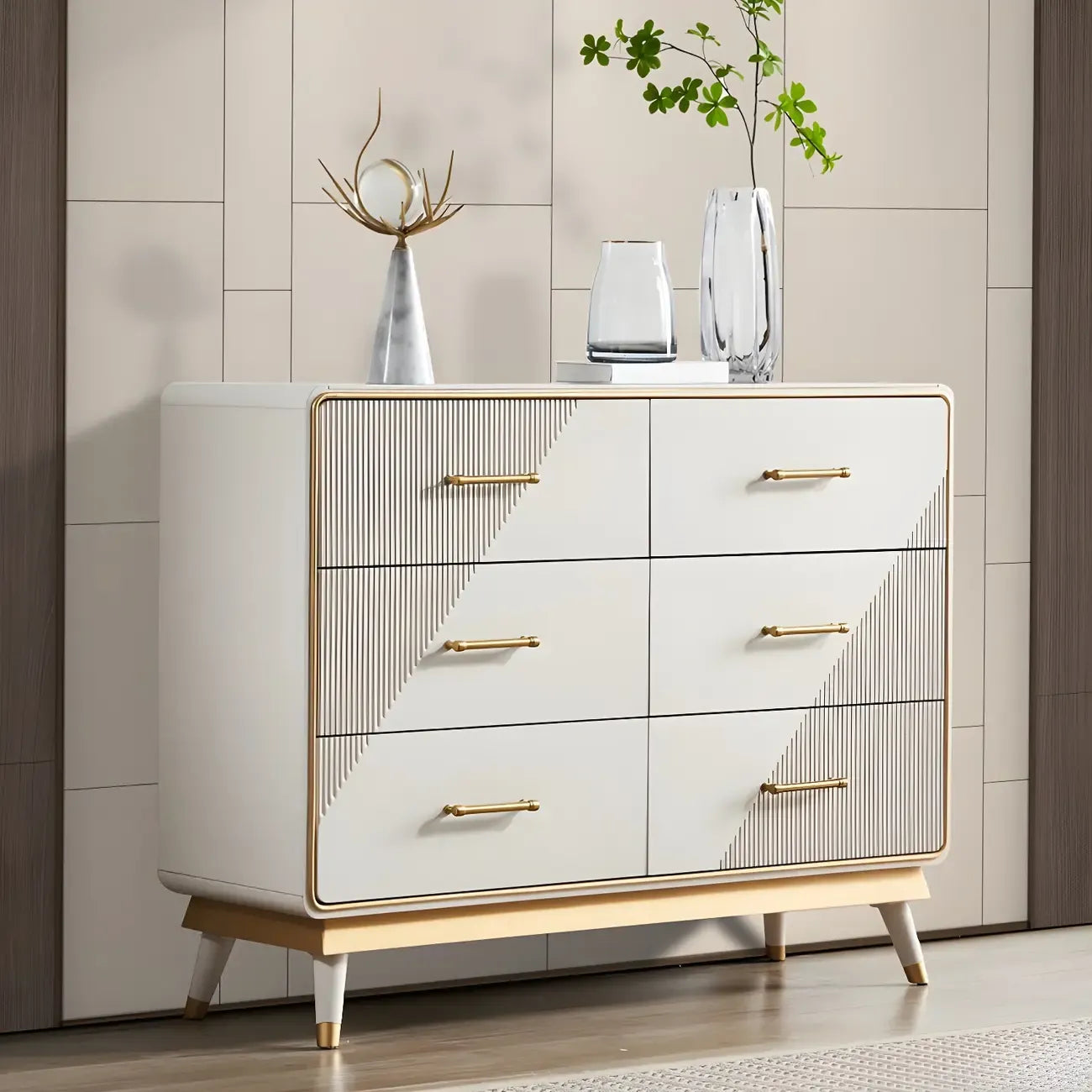 Coffres de rangement en bois beige glamour avec accents dorés