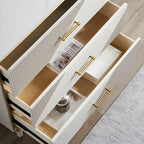 Coffres de rangement en bois beige glamour avec accents dorés