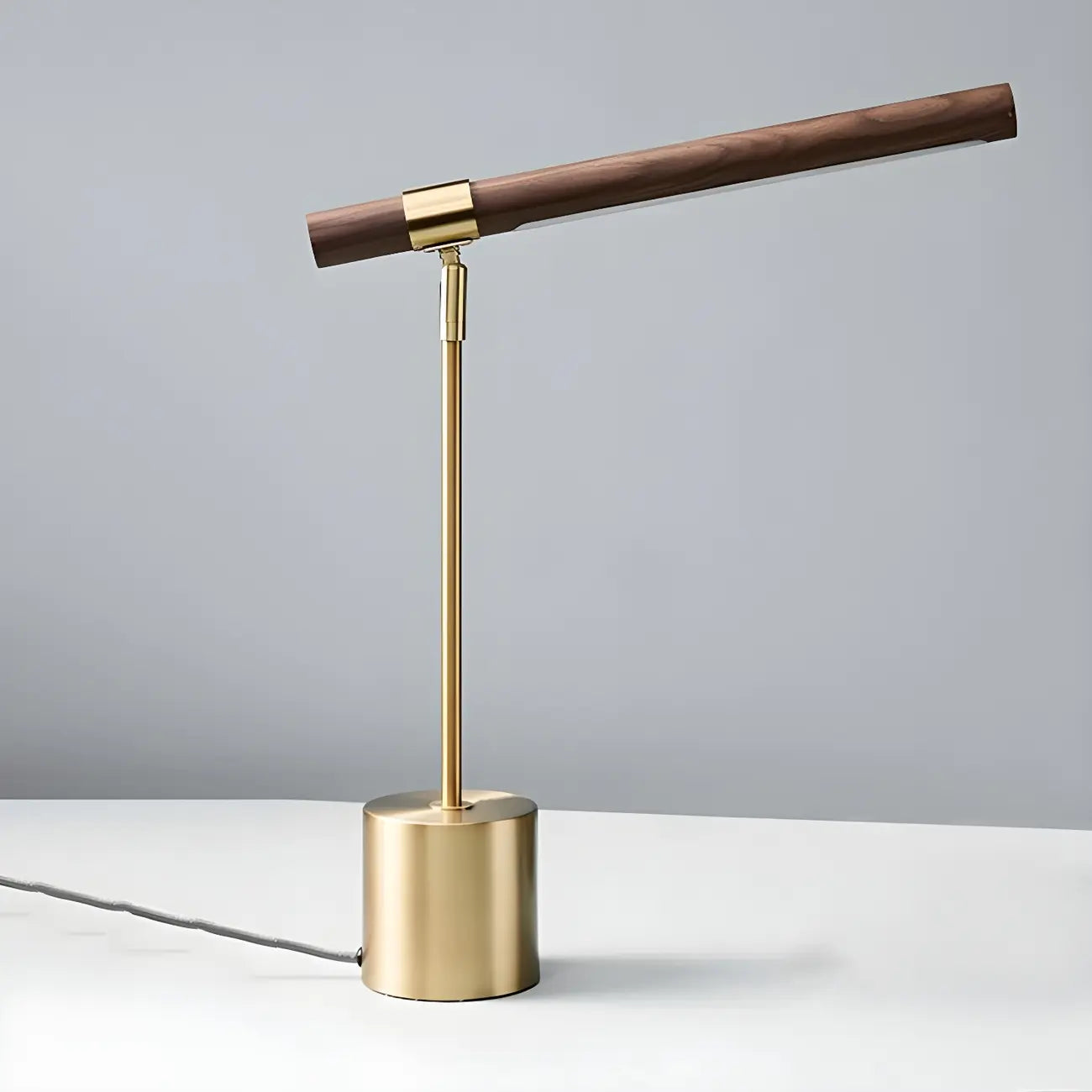Lampe de chevet moderne linéaire dorée à LED en acrylique, à intensité variable