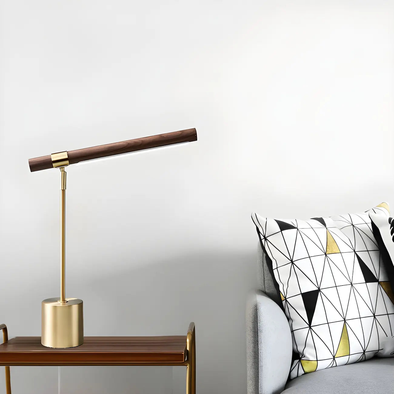 Lampe de chevet moderne linéaire dorée à LED en acrylique, à intensité variable