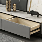 Meuble TV long en bois gris de 142 cm avec étagère ouverte et tiroirs de rangement