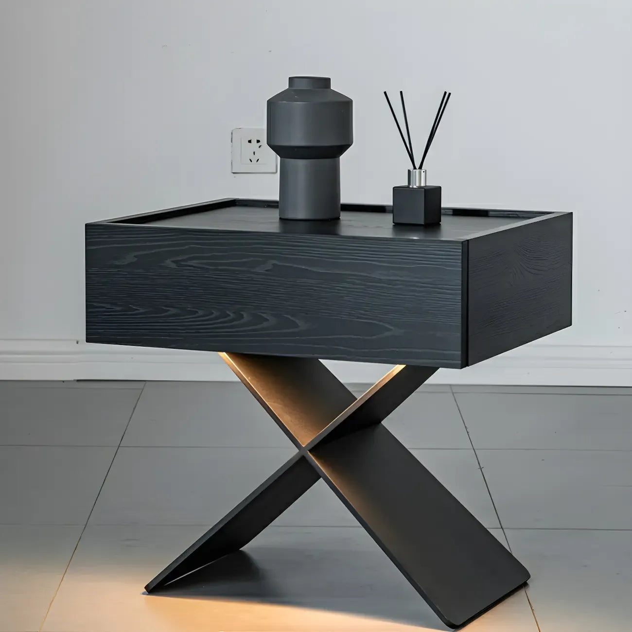 Petite table de chevet avec tiroirs et pieds en X en bois noir