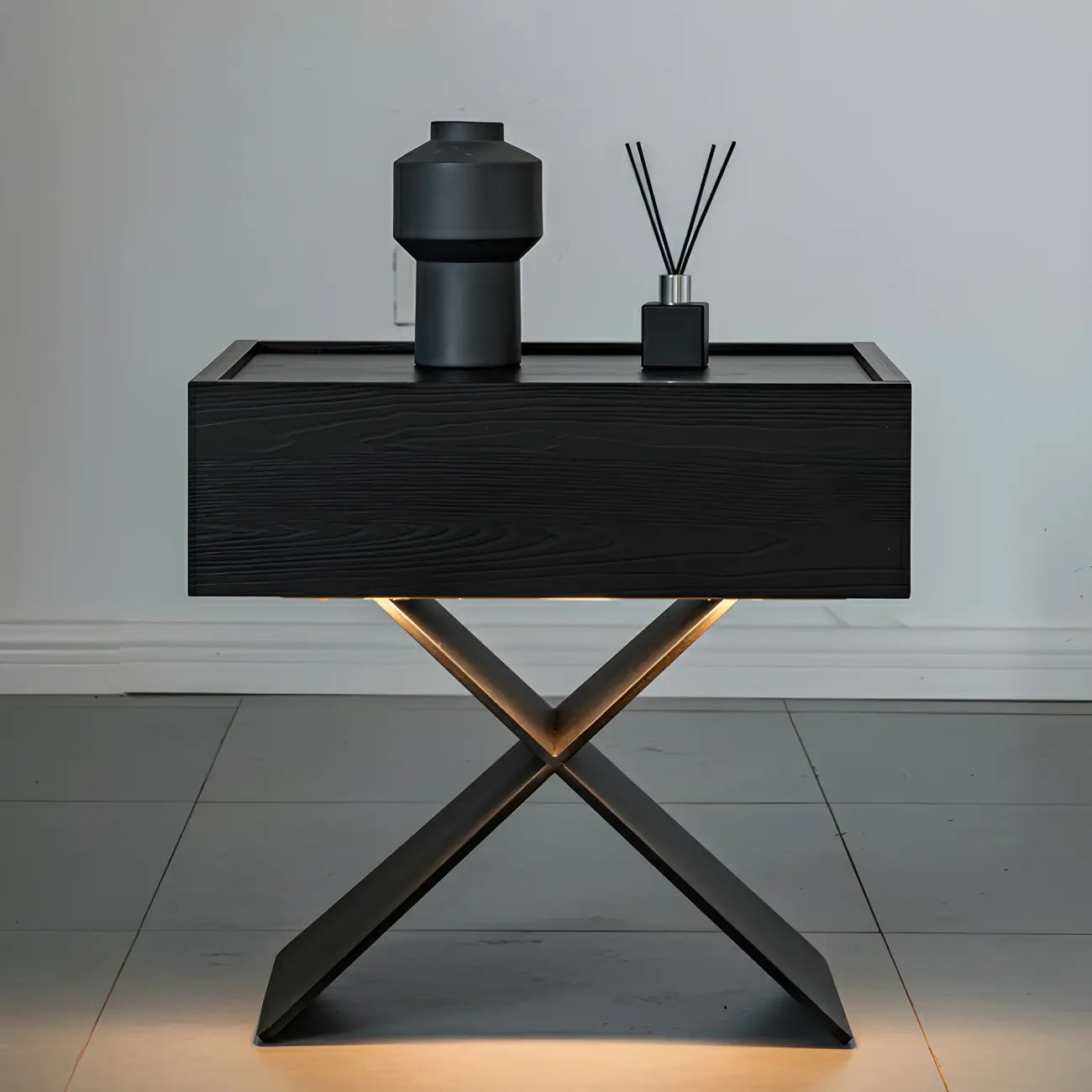 Petite table de chevet avec tiroirs et pieds en X en bois noir