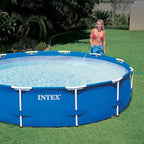 Piscine Intex 3,66 x 0,76 m avec pompe, kit d'entretien (paquet de 2) et bâche de piscine 3,66 m