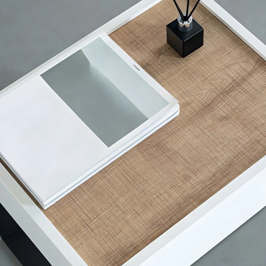 Table de chevet en forme de C avec tiroir et éclairage intégré, en acier noir et bois.
