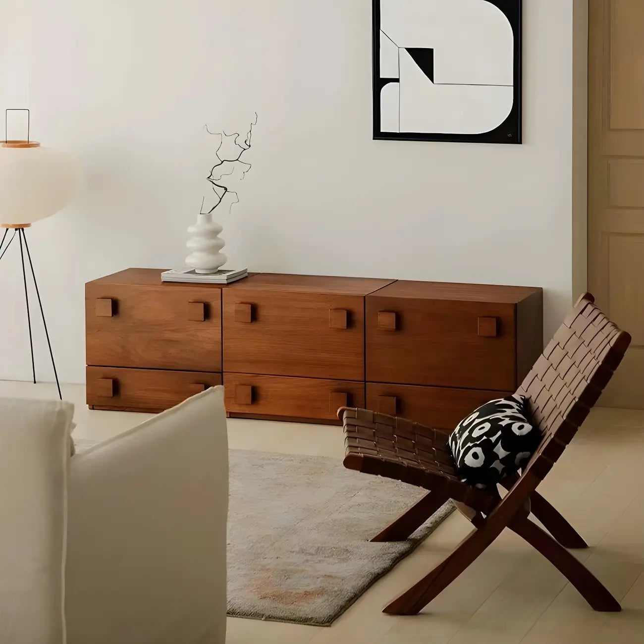 Commodes et chiffonniers minimalistes en bois brun avec tiroirs