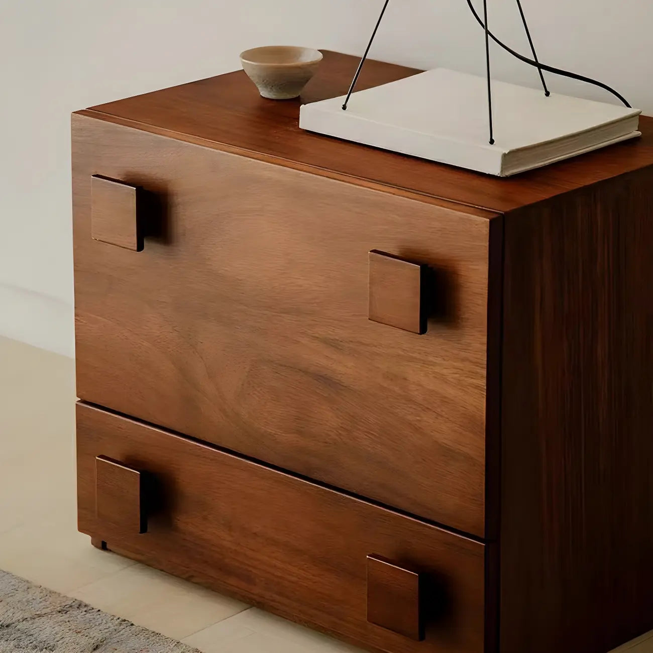 Commodes et chiffonniers minimalistes en bois brun avec tiroirs