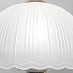 Lampe de table élégante en verre blanc et métal en forme de parapluie