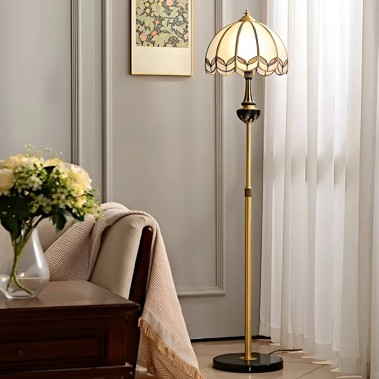 Lampada da terra a LED vintage in ottone con altezza regolabile