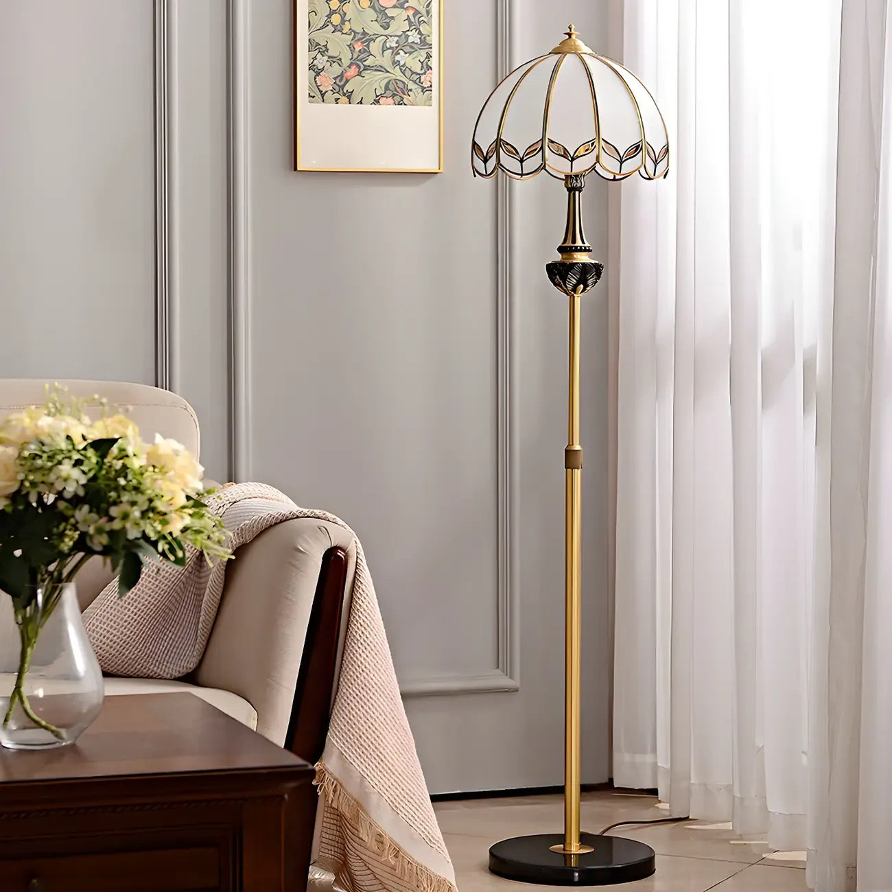 Lampada da terra a LED vintage in ottone con altezza regolabile