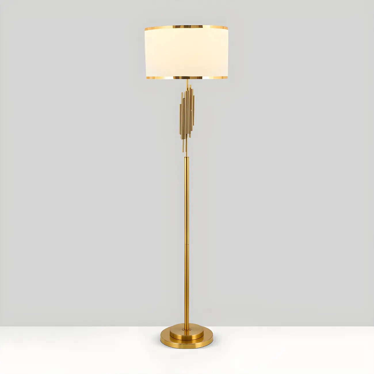 Lampadaire contemporain doré pour salon